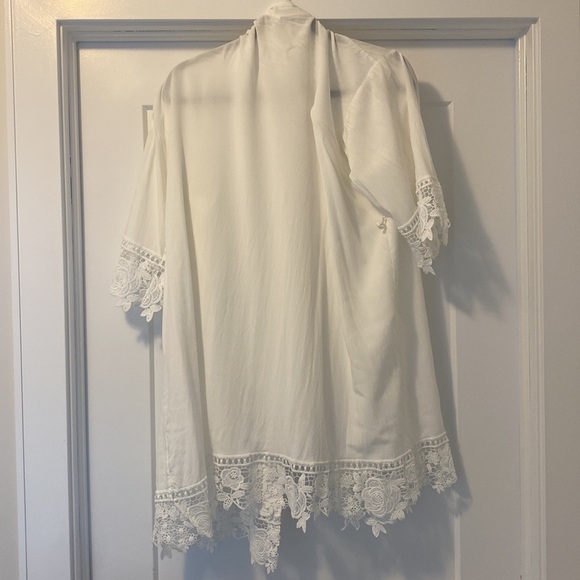 Kimono - Romantic lace edge kimono for  bridal beach or ontop on shorts - Picture 8 of 8